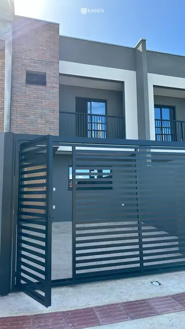 Foto 4 de Sobrado com 2 quartos à venda, 136m2 em Areias, Camboriu - SC