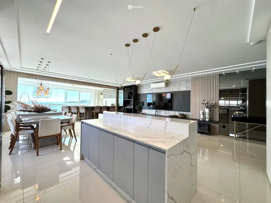 Foto 9 de Apartamento com 4 quartos à venda, 197m2 em Meia Praia, Itapema - SC