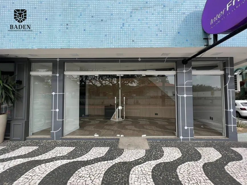 Foto 1 de Sala Comercial para alugar, 72m2 em Centro, Balneario Camboriu - SC