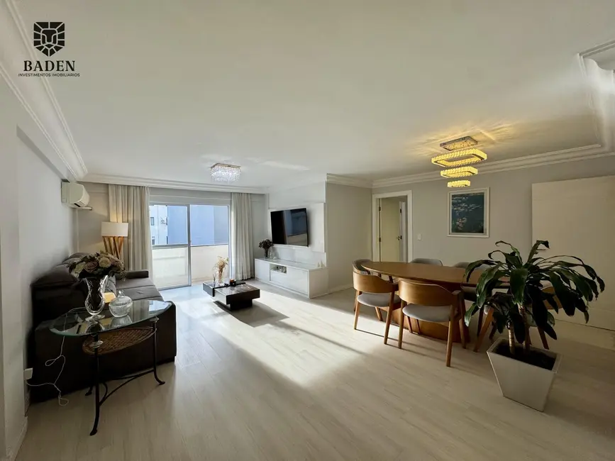 Foto 1 de Apartamento com 3 quartos à venda, 135m2 em Centro, Balneario Camboriu - SC