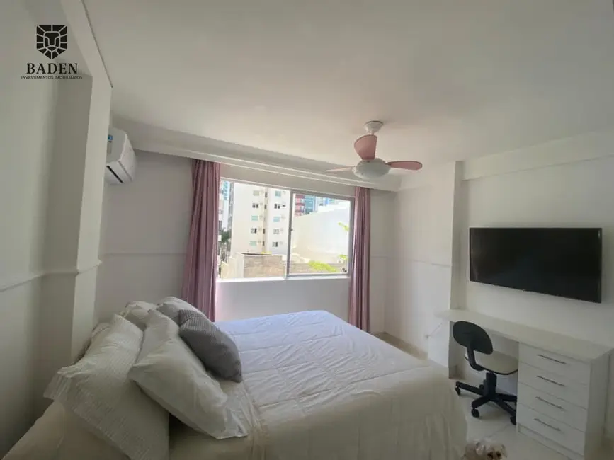 Apartamento com 3 quartos à venda, 135m2 em Centro, Balneario Camboriu - SC - imagem 8 Foto 8 de Apartamento com 3 quartos à venda, 135m2 em Centro, Balneario Camboriu - SC