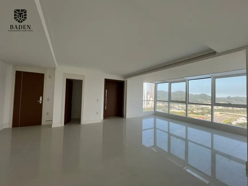 Foto 3 de Apartamento com 3 quartos à venda, 183m2 em Centro, Balneario Camboriu - SC