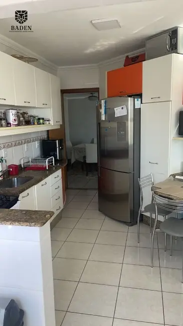 Apartamento com 3 quartos à venda, 180m2 em Balneario Camboriu - SC - imagem 9 Foto 9 de Apartamento com 3 quartos à venda, 180m2 em Balneario Camboriu - SC