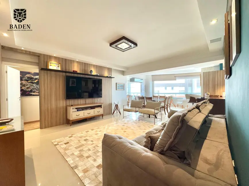 Apartamento com 3 quartos à venda, 450m2 em Balneario Camboriu - SC - imagem 3 Foto 3 de Apartamento com 3 quartos à venda, 450m2 em Balneario Camboriu - SC