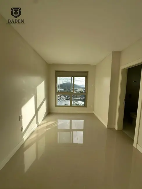Apartamento com 4 quartos à venda, 160m2 em Balneario Camboriu - SC - imagem 9 Foto 9 de Apartamento com 4 quartos à venda, 160m2 em Balneario Camboriu - SC