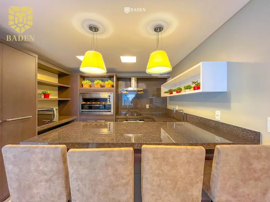 Foto 1 de Apartamento com 3 quartos à venda, 136m2 em Centro, Balneario Camboriu - SC