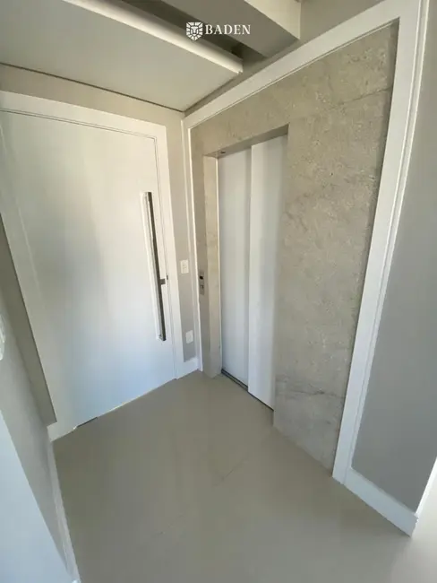 Foto 3 de Apartamento com 3 quartos à venda, 136m2 em Centro, Balneario Camboriu - SC