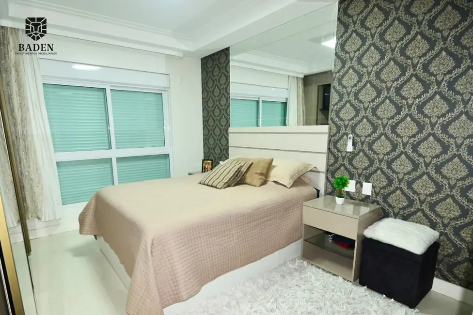 Apartamento com 4 quartos à venda, 144m2 em Centro, Balneario Camboriu - SC - imagem 9 Foto 9 de Apartamento com 4 quartos à venda, 144m2 em Centro, Balneario Camboriu - SC