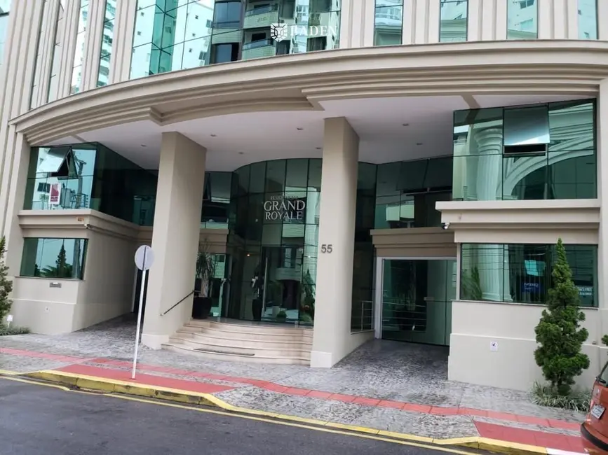Foto 1 de Apartamento com 3 quartos à venda, 131m2 em Centro, Balneario Camboriu - SC