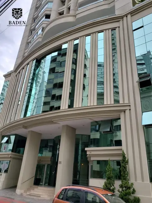 Apartamento com 3 quartos à venda, 131m2 em Centro, Balneario Camboriu - SC - imagem 2 Foto 2 de Apartamento com 3 quartos à venda, 131m2 em Centro, Balneario Camboriu - SC