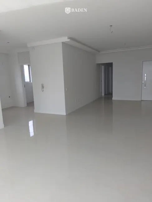Foto 6 de Apartamento com 3 quartos à venda, 130m2 em Centro, Balneario Camboriu - SC