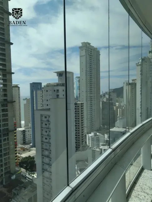 Apartamento com 3 quartos à venda, 130m2 em Centro, Balneario Camboriu - SC - imagem 4 Foto 4 de Apartamento com 3 quartos à venda, 130m2 em Centro, Balneario Camboriu - SC