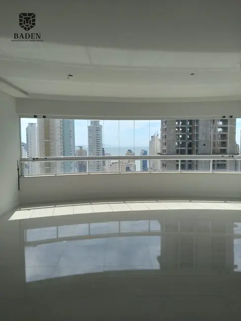 Foto 1 de Apartamento com 3 quartos à venda, 130m2 em Centro, Balneario Camboriu - SC
