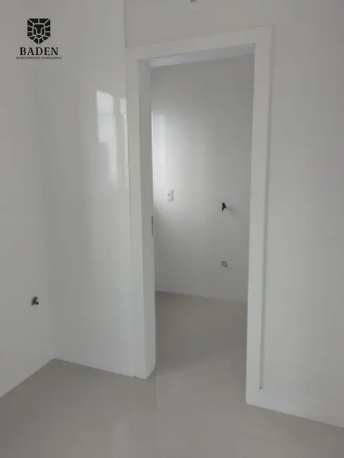 Apartamento com 3 quartos à venda, 130m2 em Centro, Balneario Camboriu - SC - imagem 9 Foto 9 de Apartamento com 3 quartos à venda, 130m2 em Centro, Balneario Camboriu - SC