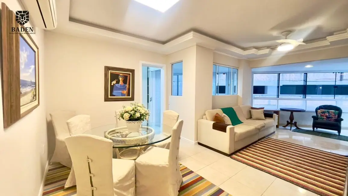 Apartamento com 3 quartos para alugar, 222m2 em Centro, Balneario Camboriu - SC - imagem 4 Foto 4 de Apartamento com 3 quartos para alugar, 222m2 em Centro, Balneario Camboriu - SC