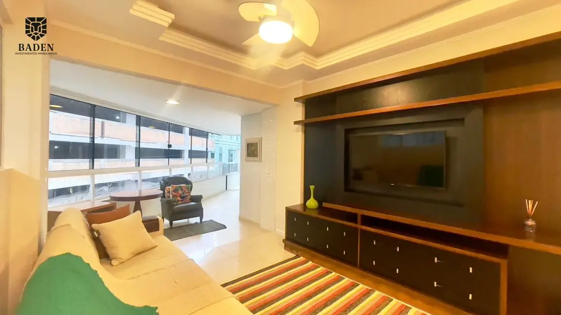 Apartamento com 3 quartos para alugar, 222m2 em Centro, Balneario Camboriu - SC - imagem 1 Foto 1 de Apartamento com 3 quartos para alugar, 222m2 em Centro, Balneario Camboriu - SC