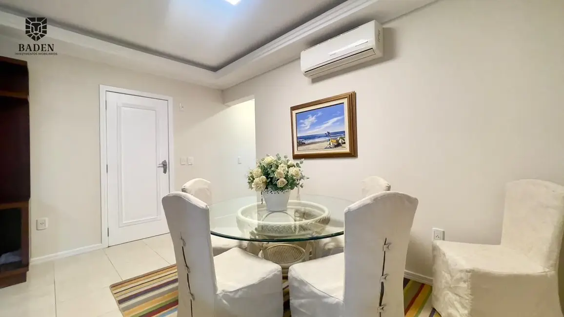 Apartamento com 3 quartos para alugar, 222m2 em Centro, Balneario Camboriu - SC - imagem 7 Foto 7 de Apartamento com 3 quartos para alugar, 222m2 em Centro, Balneario Camboriu - SC