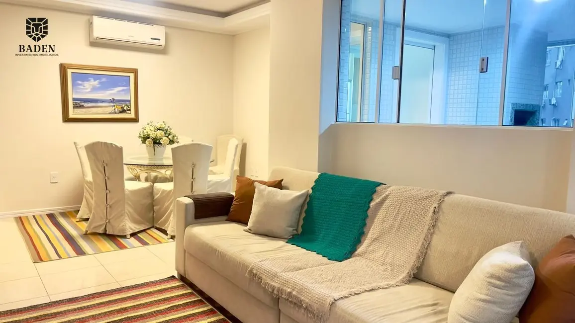 Apartamento com 3 quartos para alugar, 222m2 em Centro, Balneario Camboriu - SC - imagem 5 Foto 5 de Apartamento com 3 quartos para alugar, 222m2 em Centro, Balneario Camboriu - SC