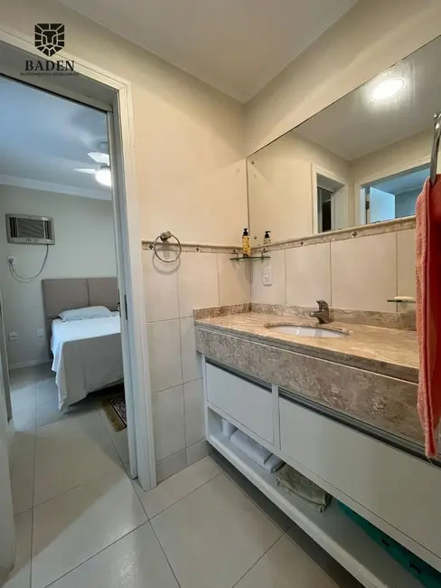 Apartamento com 3 quartos para alugar, 222m2 em Centro, Balneario Camboriu - SC - imagem 9 Foto 9 de Apartamento com 3 quartos para alugar, 222m2 em Centro, Balneario Camboriu - SC