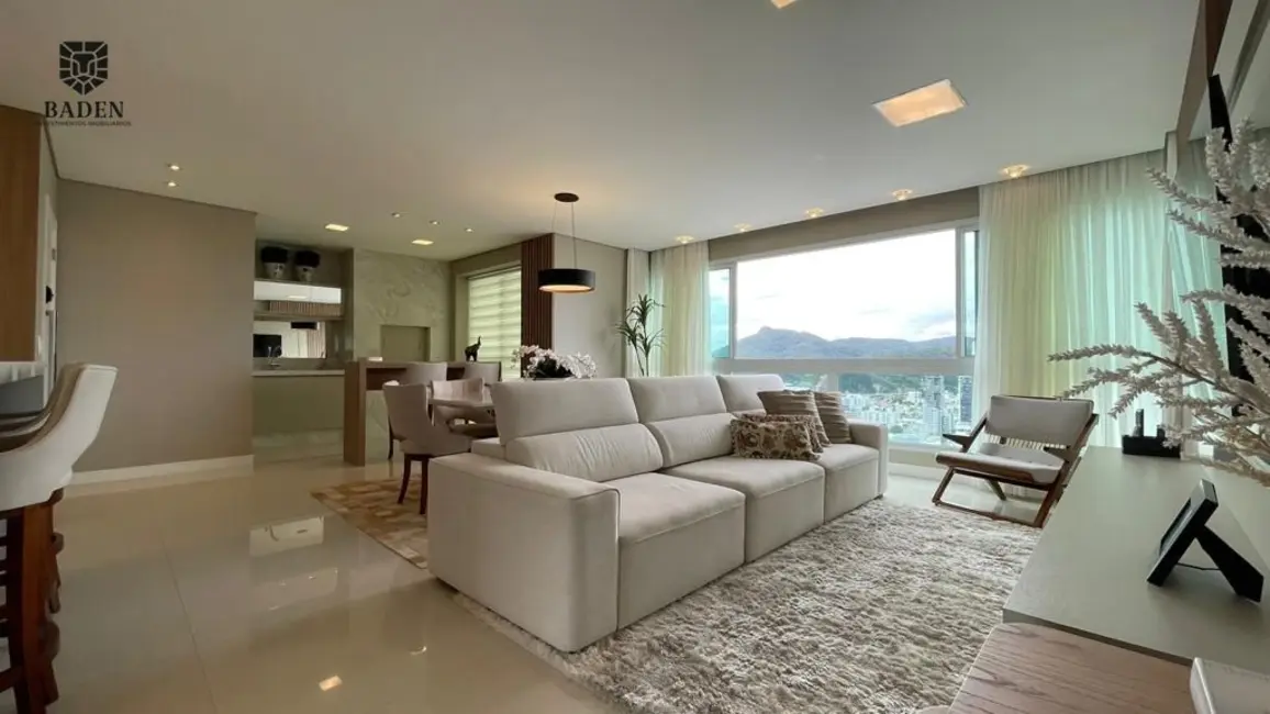Foto 2 de Apartamento com 4 quartos à venda, 148m2 em Centro, Balneario Camboriu - SC