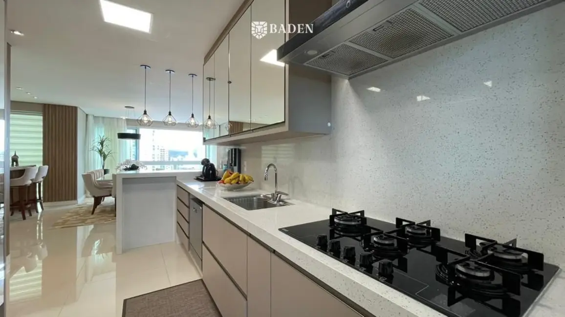 Foto 8 de Apartamento com 4 quartos à venda, 148m2 em Centro, Balneario Camboriu - SC