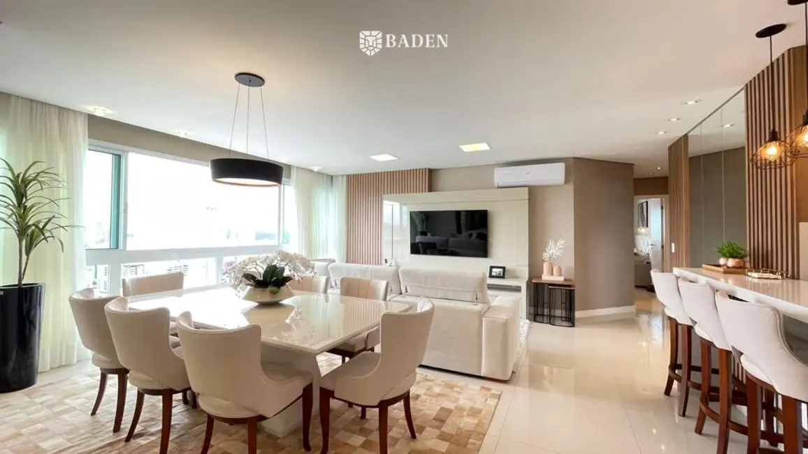 Foto 1 de Apartamento com 4 quartos à venda, 148m2 em Centro, Balneario Camboriu - SC