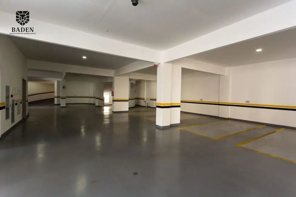 Apartamento com 4 quartos à venda, 150m2 em Centro, Balneario Camboriu - SC - imagem 8 Foto 8 de Apartamento com 4 quartos à venda, 150m2 em Centro, Balneario Camboriu - SC