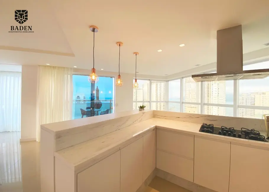 Foto 4 de Cobertura com 4 quartos à venda, 240m2 em Centro, Balneario Camboriu - SC