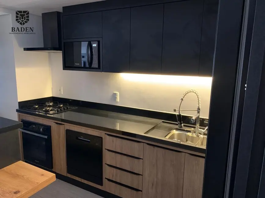 Foto 3 de Apartamento com 2 quartos à venda, 62m2 em Centro, Balneario Camboriu - SC