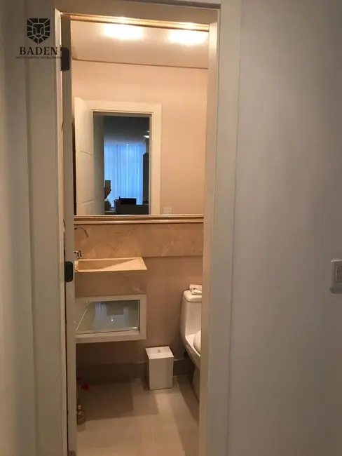 Apartamento com 3 quartos à venda, 132m2 em Centro, Balneario Camboriu - SC - imagem 9 Foto 9 de Apartamento com 3 quartos à venda, 132m2 em Centro, Balneario Camboriu - SC