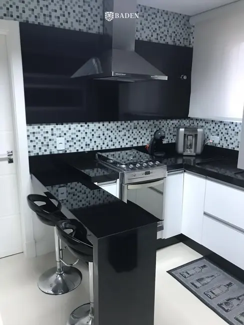 Apartamento com 3 quartos à venda, 132m2 em Centro, Balneario Camboriu - SC - imagem 4 Foto 4 de Apartamento com 3 quartos à venda, 132m2 em Centro, Balneario Camboriu - SC