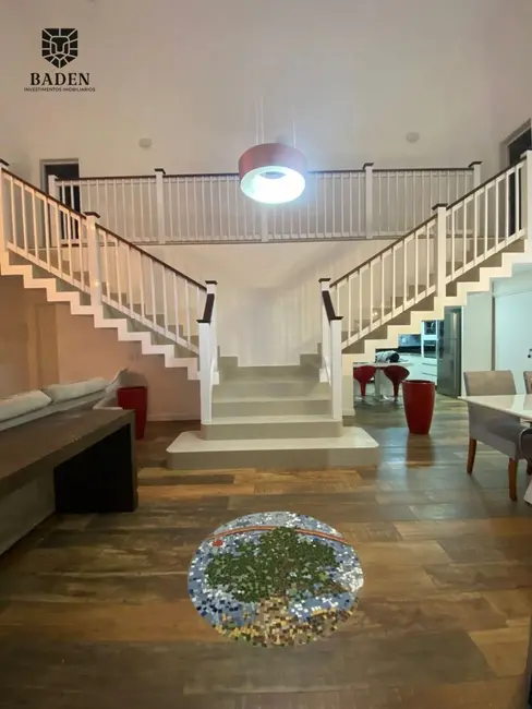 Casa com 3 quartos à venda, 220m2 em Barra, Balneario Camboriu - SC - imagem 6 Foto 6 de Casa com 3 quartos à venda, 220m2 em Barra, Balneario Camboriu - SC