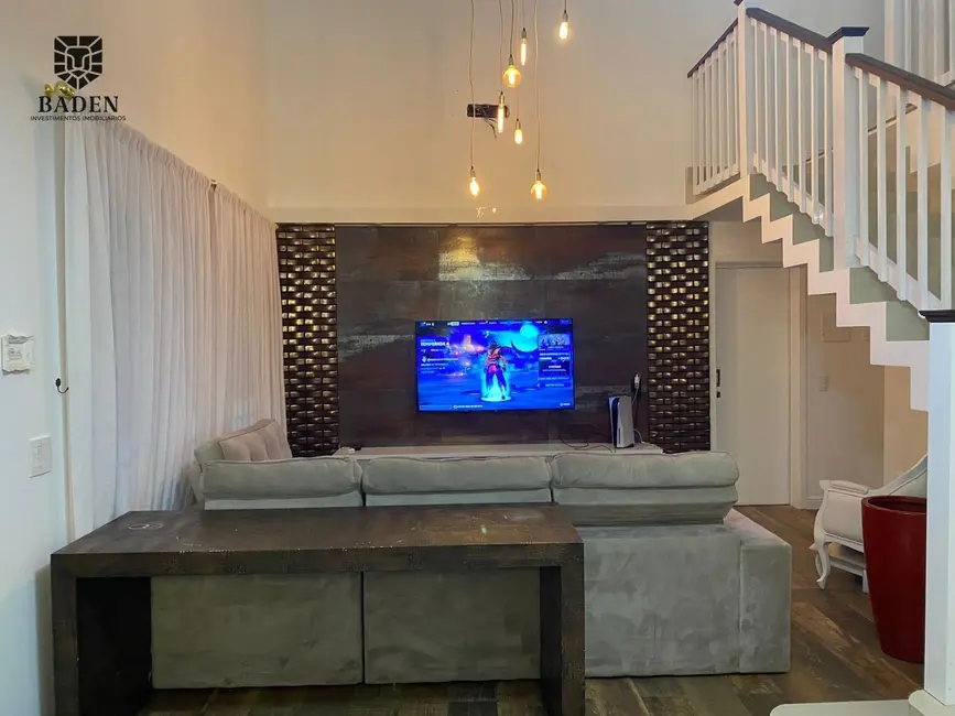 Casa com 3 quartos à venda, 220m2 em Barra, Balneario Camboriu - SC - imagem 9 Foto 9 de Casa com 3 quartos à venda, 220m2 em Barra, Balneario Camboriu - SC