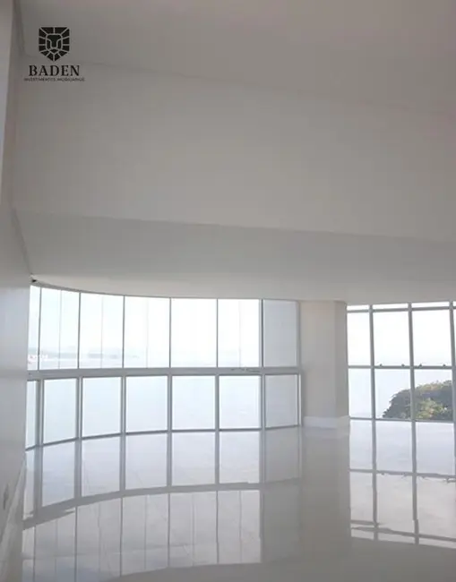 Cobertura com 7 quartos à venda, 490m2 em Balneario Camboriu - SC - imagem 2 Foto 2 de Cobertura com 7 quartos à venda, 490m2 em Balneario Camboriu - SC