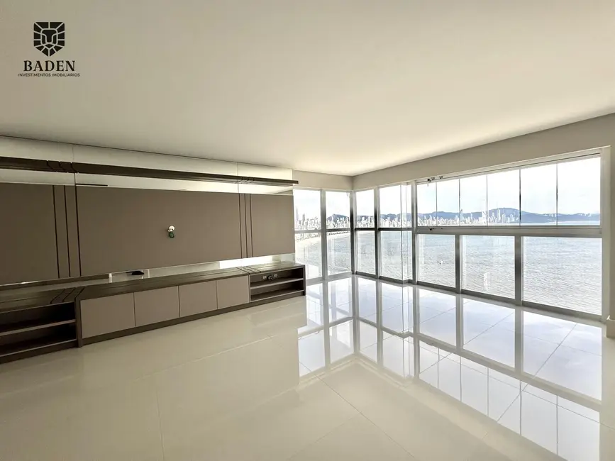 Apartamento com 4 quartos à venda, 237m2 em Balneario Camboriu - SC - imagem 4 Foto 4 de Apartamento com 4 quartos à venda, 237m2 em Balneario Camboriu - SC