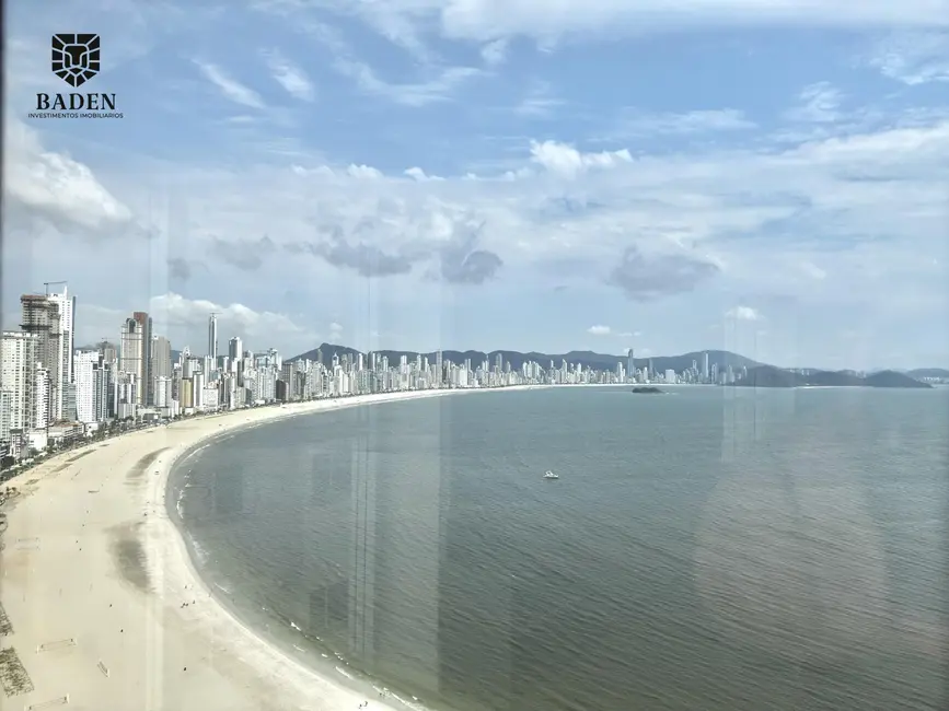 Apartamento com 4 quartos à venda, 237m2 em Balneario Camboriu - SC - imagem 1 Foto 1 de Apartamento com 4 quartos à venda, 237m2 em Balneario Camboriu - SC