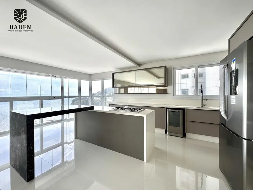Apartamento com 4 quartos à venda, 237m2 em Balneario Camboriu - SC - imagem 8 Foto 8 de Apartamento com 4 quartos à venda, 237m2 em Balneario Camboriu - SC