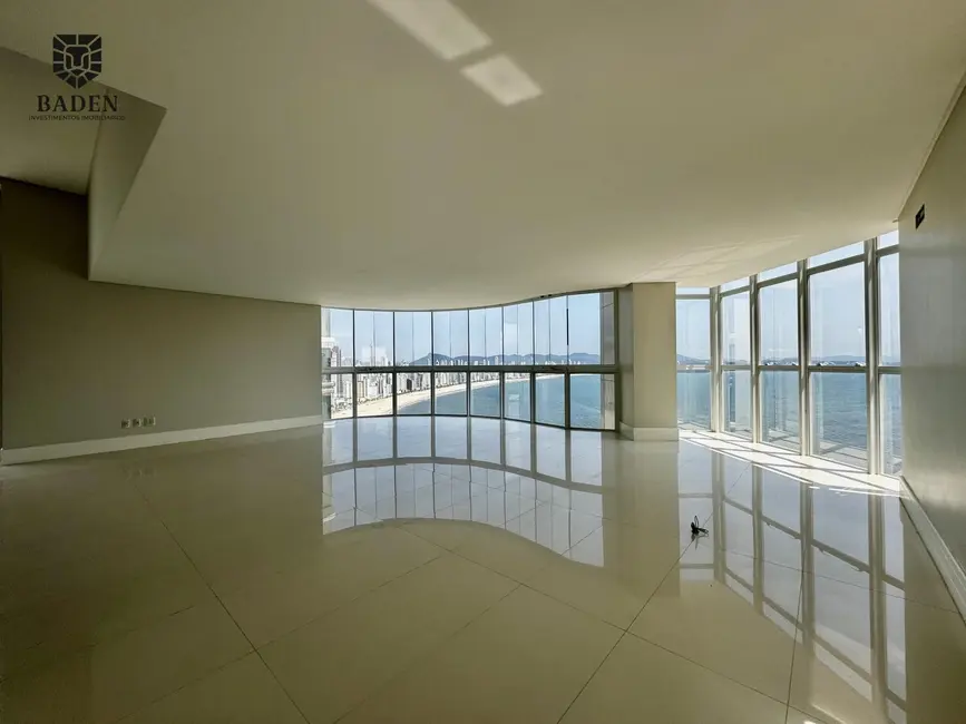 Cobertura com 6 quartos à venda, 490m2 em Balneario Camboriu - SC - imagem 4 Foto 4 de Cobertura com 6 quartos à venda, 490m2 em Balneario Camboriu - SC