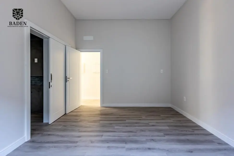 Foto 7 de Casa com 4 quartos à venda, 430m2 em Balneario Camboriu - SC