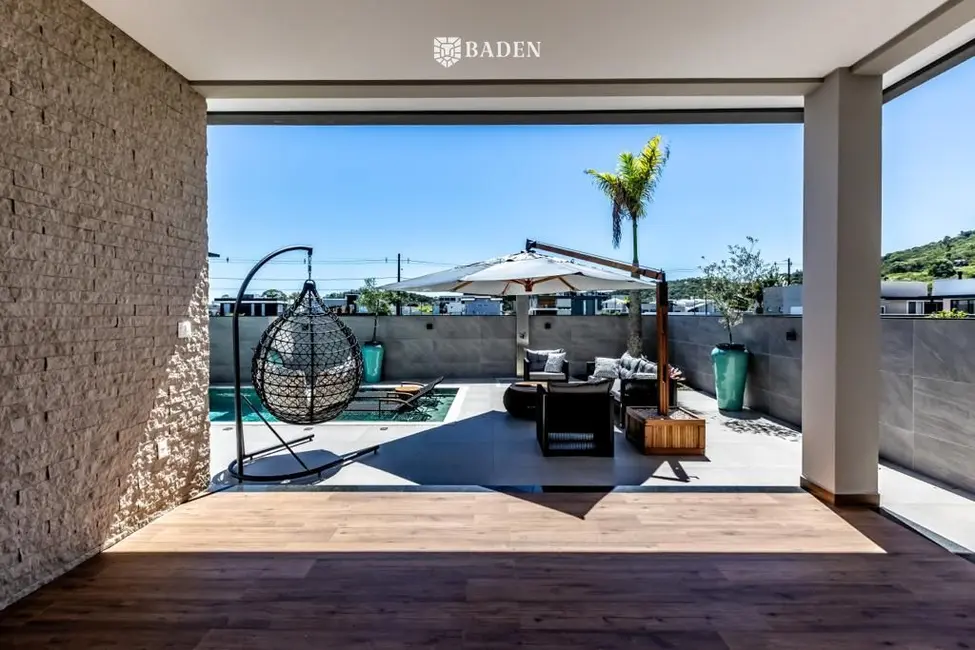 Foto 6 de Casa com 4 quartos à venda, 430m2 em Balneario Camboriu - SC