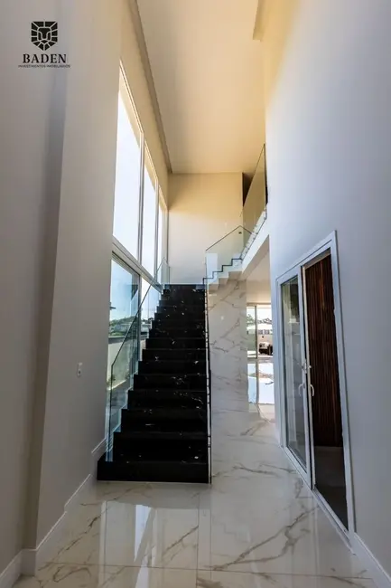 Foto 5 de Casa com 4 quartos à venda, 430m2 em Balneario Camboriu - SC