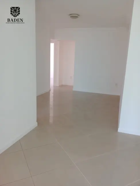 Foto 3 de Apartamento com 3 quartos à venda, 98m2 em Pioneiros, Balneario Camboriu - SC