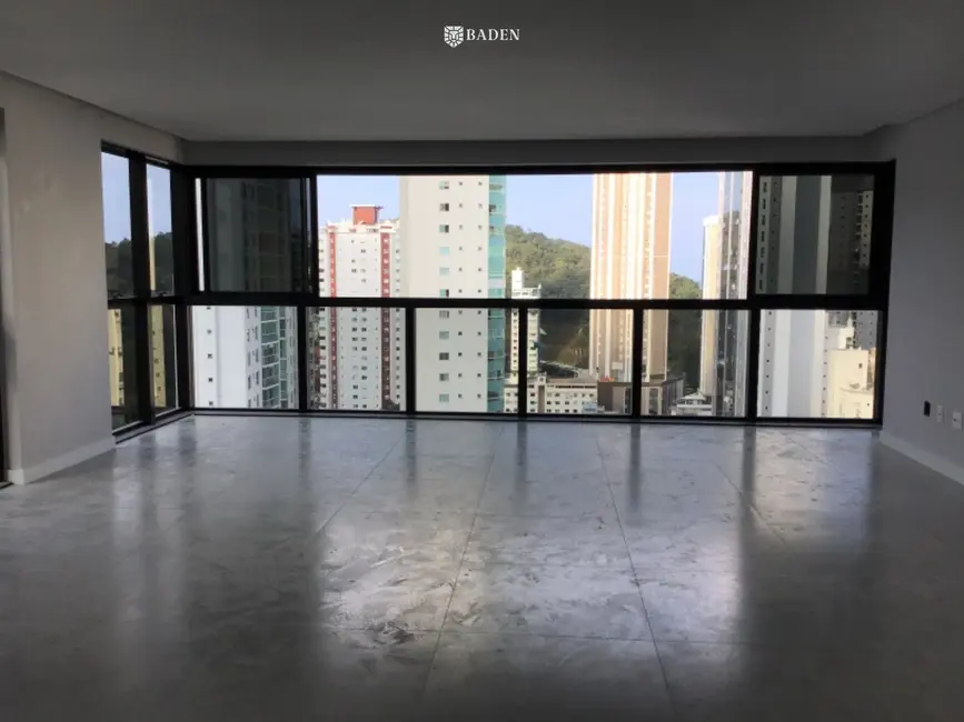 Foto 6 de Apartamento com 4 quartos à venda, 137m2 em Pioneiros, Balneario Camboriu - SC