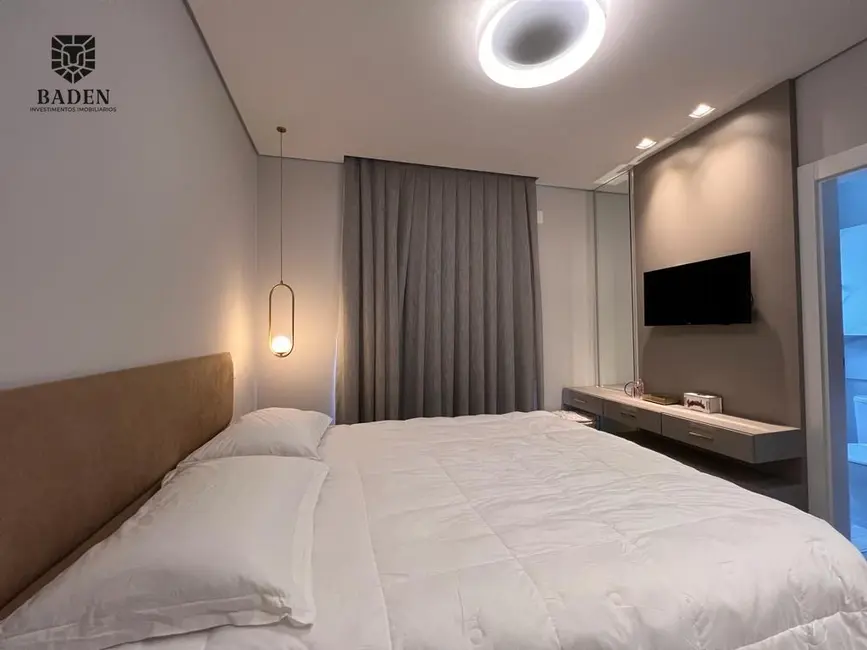 Foto 8 de Apartamento com 4 quartos à venda, 137m2 em Pioneiros, Balneario Camboriu - SC