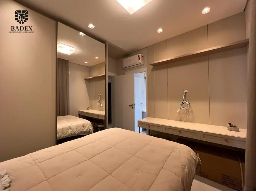 Foto 7 de Apartamento com 4 quartos à venda, 137m2 em Pioneiros, Balneario Camboriu - SC