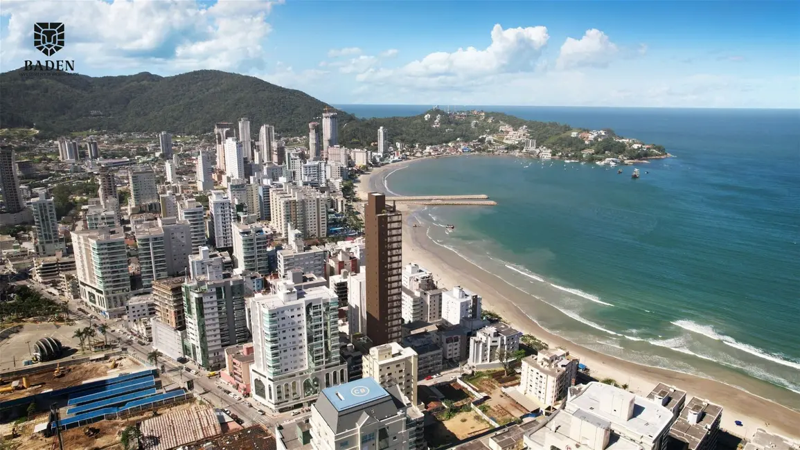 Foto 2 de Apartamento com 3 quartos à venda, 150m2 em Meia Praia, Itapema - SC