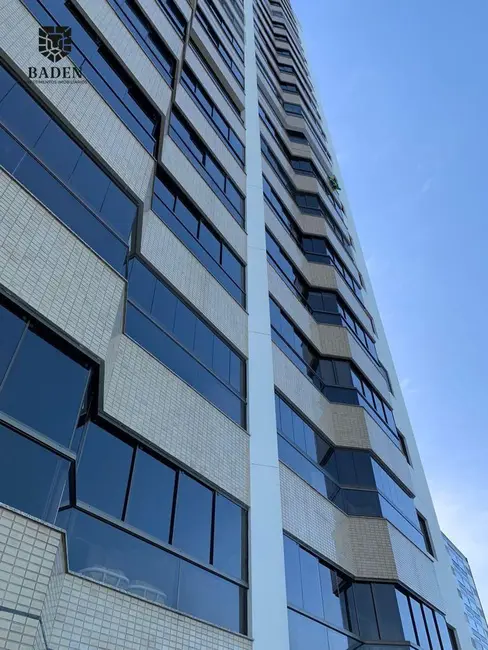 Apartamento com 3 quartos à venda, 160m2 em Balneario Camboriu - SC - imagem 2 Foto 2 de Apartamento com 3 quartos à venda, 160m2 em Balneario Camboriu - SC