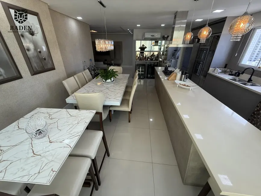 Apartamento com 4 quartos à venda, 156m2 em Centro, Balneario Camboriu - SC - imagem 9 Foto 9 de Apartamento com 4 quartos à venda, 156m2 em Centro, Balneario Camboriu - SC