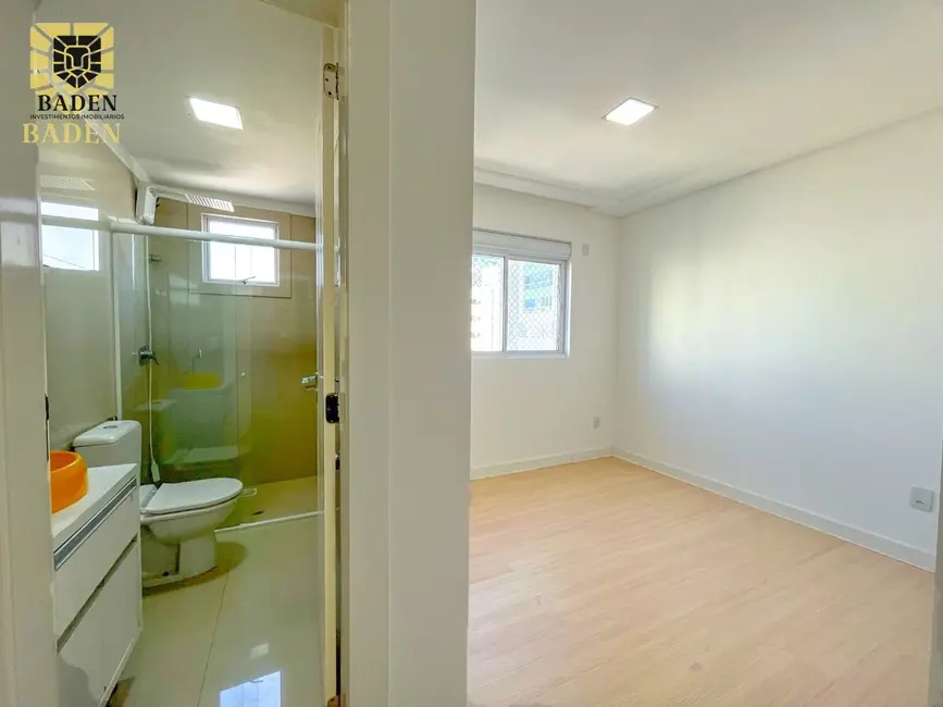 Foto 8 de Apartamento com 4 quartos à venda, 146m2 em Centro, Balneario Camboriu - SC