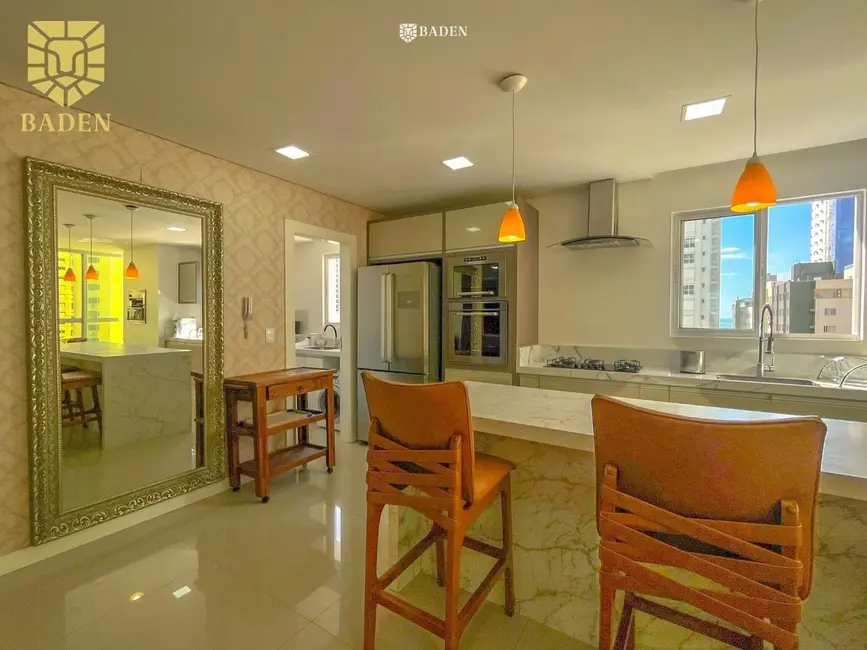 Foto 2 de Apartamento com 4 quartos à venda, 146m2 em Centro, Balneario Camboriu - SC